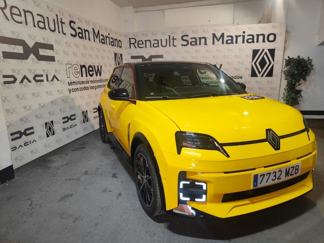 renault 5 e-tech 2025 / foto grande (2)