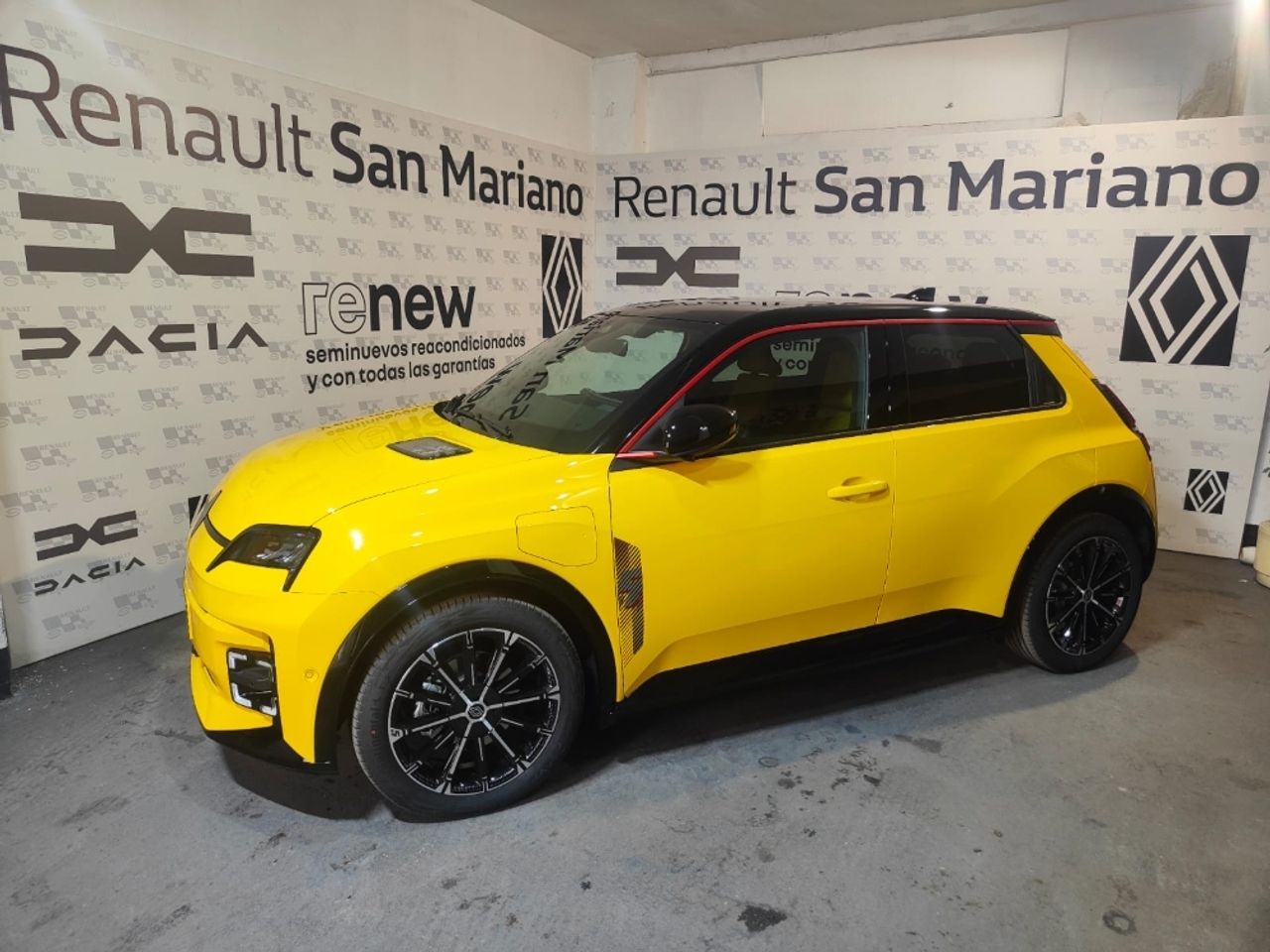 Limpiezas integrales  de segunda mano - renault 5 e-tech 2025 /