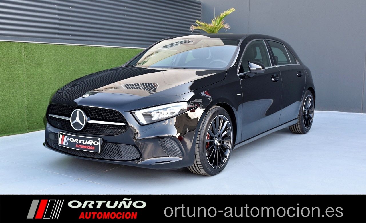 Mercedes Clase A 180 d Solution, Camara, Piel, Automatico 