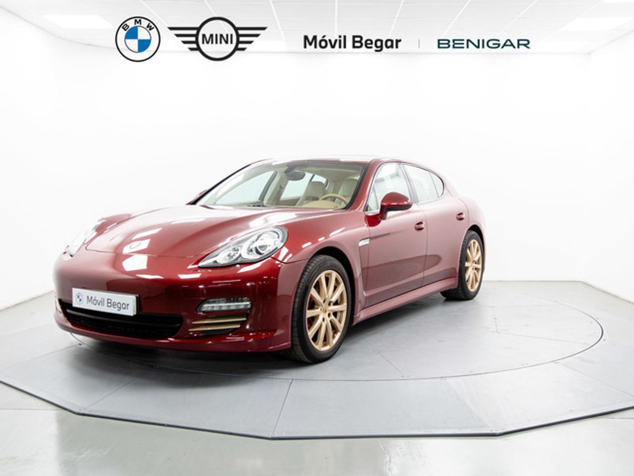 porsche panamera 2011 /
