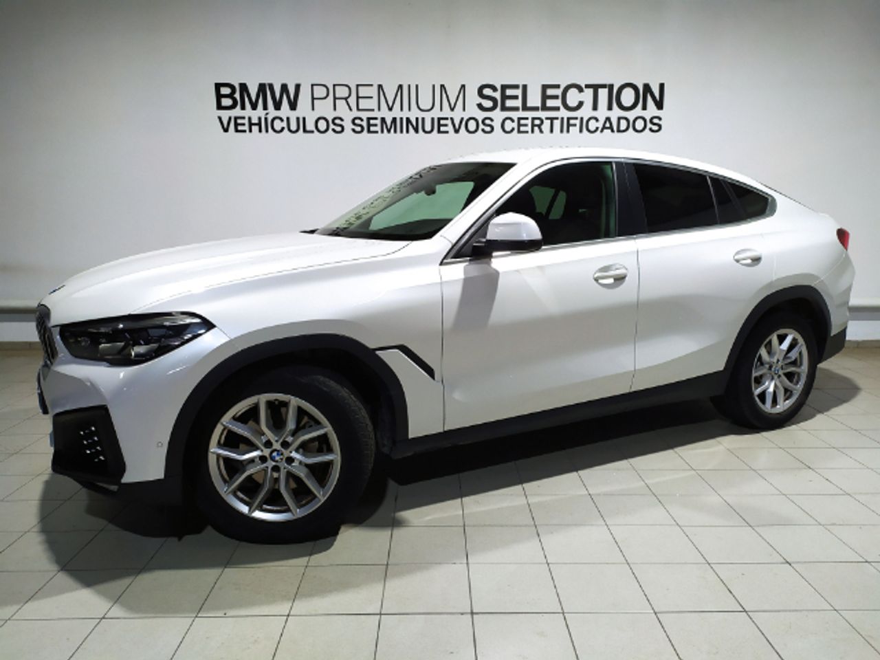 bmw x6 2021 /