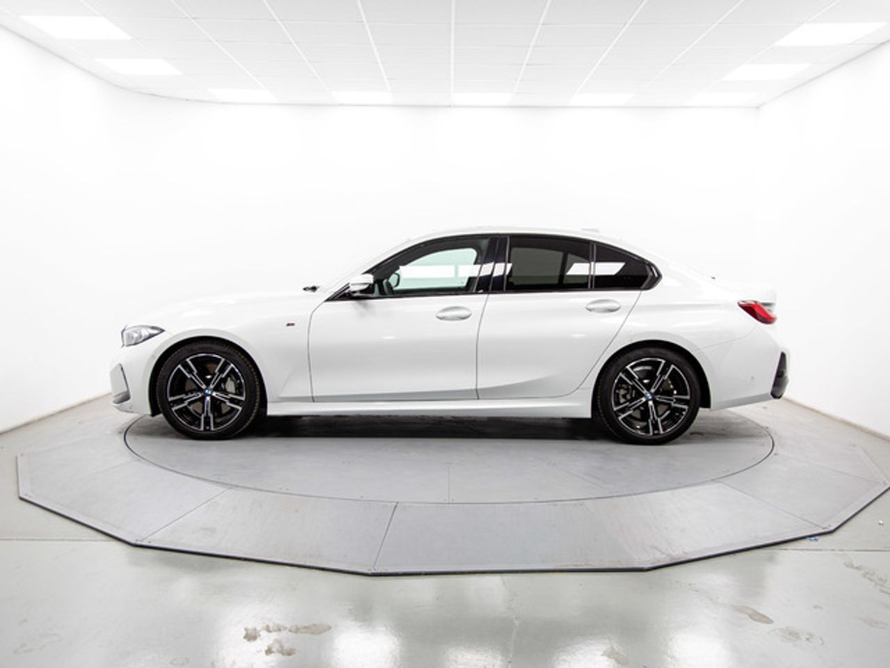 bmw serie 3 2024 / foto grande (3)
