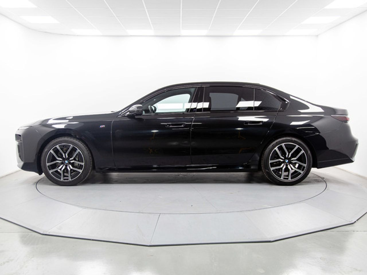 bmw serie 7 2023 / foto grande (3)