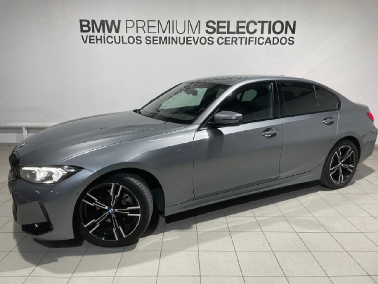 Foto bmw serie 3 2024 /
