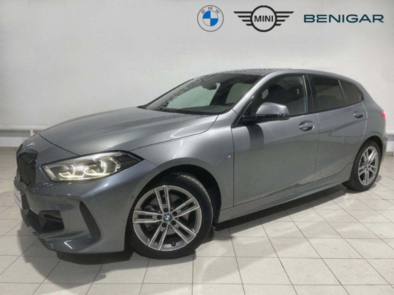 Foto bmw serie 1 2024 /