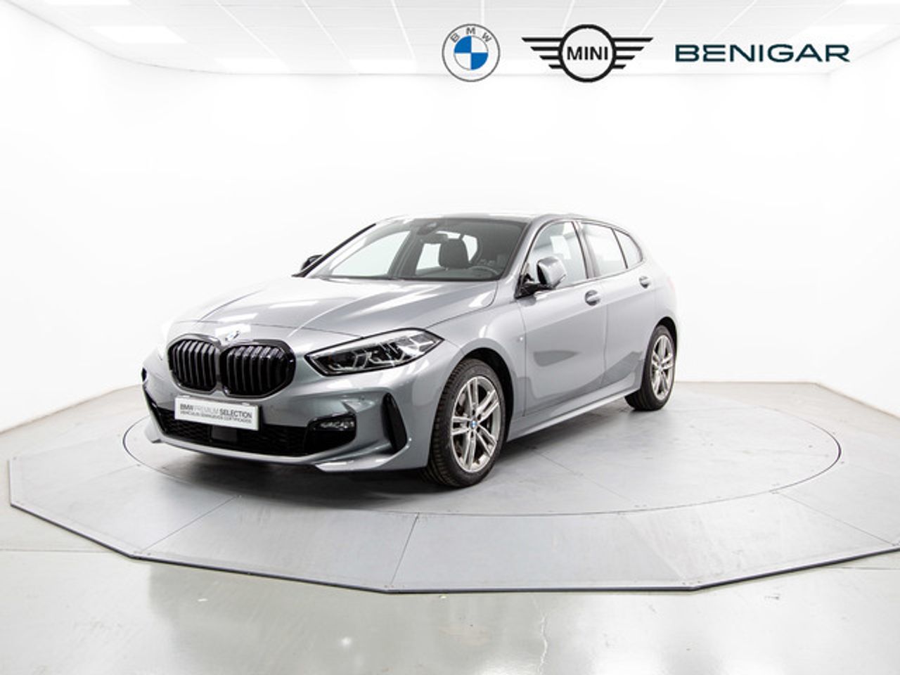 Foto bmw serie 1 2024 /
