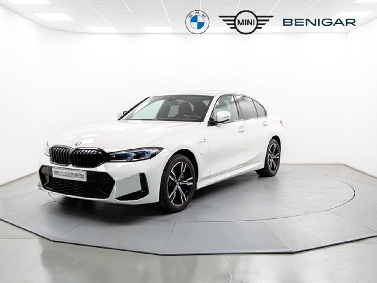 Foto bmw serie 3 2024 /