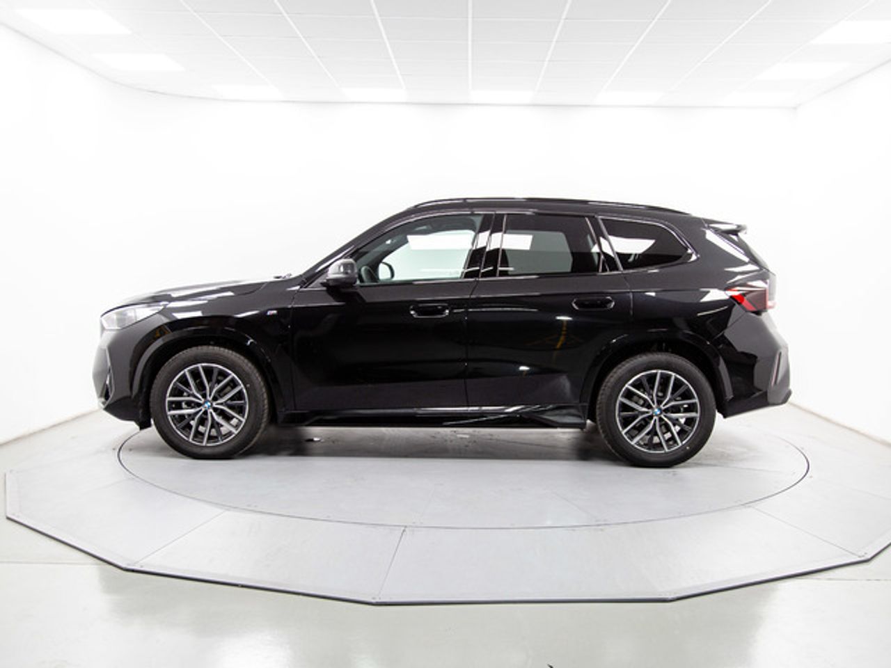 bmw x1 2025 / foto grande (3)