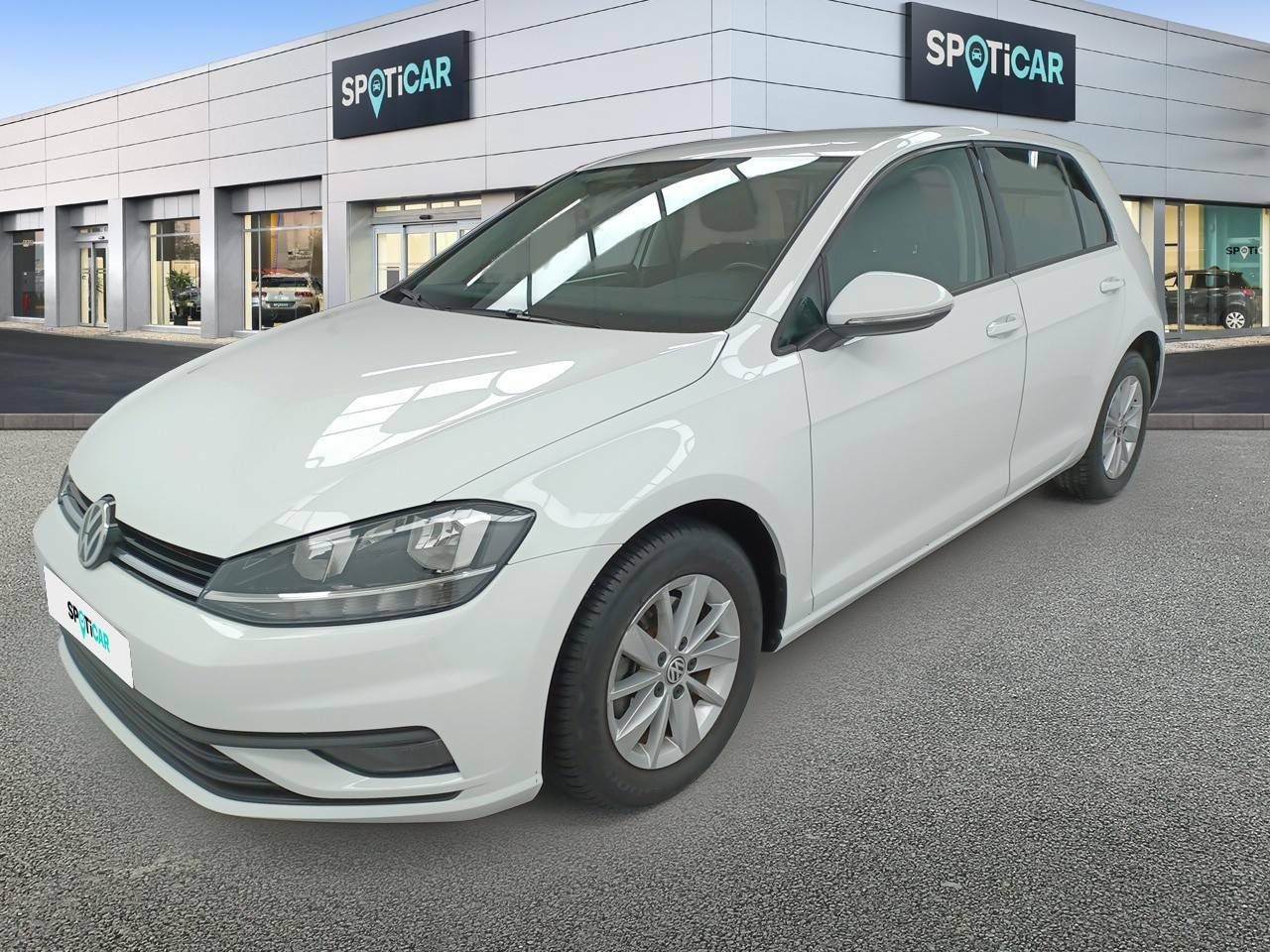 Volkswagen Golf ocasión segunda mano 2018 Diésel por 17.950€ en Madrid