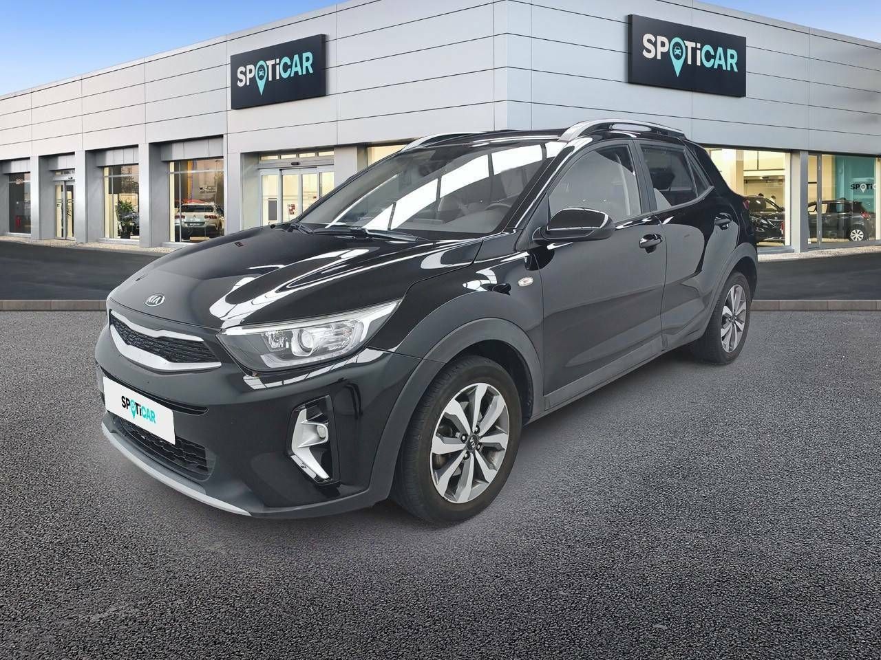 Kia Stonic ocasión segunda mano 2021 Gasolina por 16.450€ en Madrid