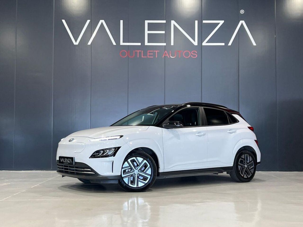 Camisa de cuadros con bolsillo  de segunda mano - hyundai kona 2022 /