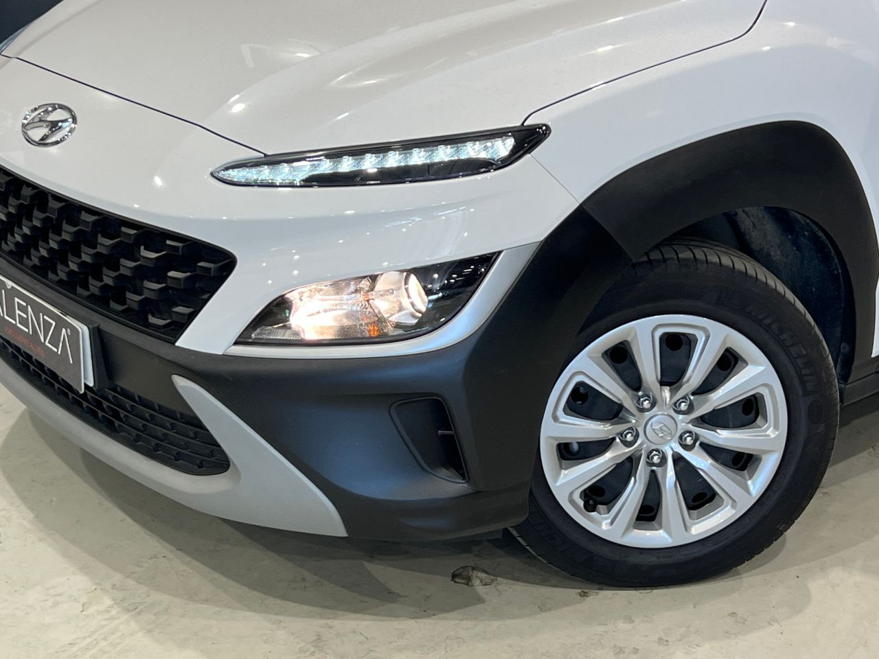 hyundai kona 2021 / foto grande (2)