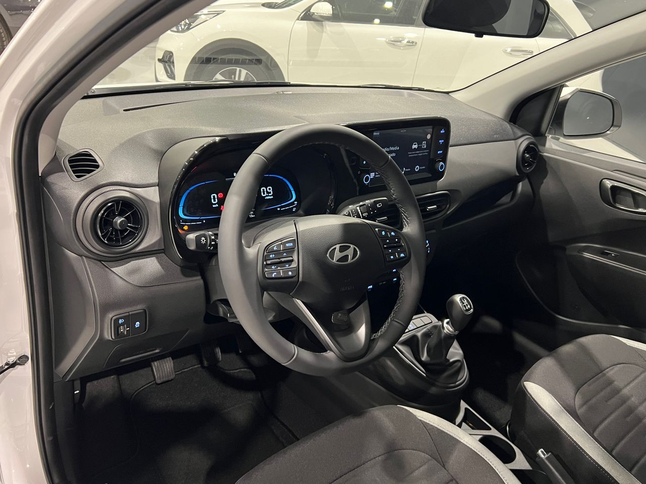 hyundai i10 2025 / foto grande (3)