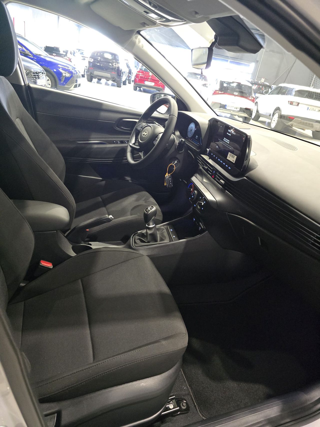hyundai i20 2025 / foto grande (3)