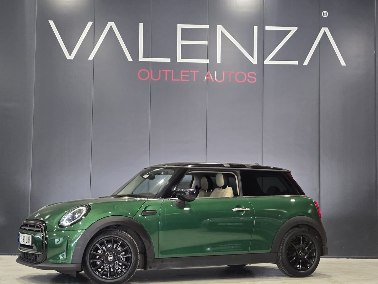 mini one 2021 /