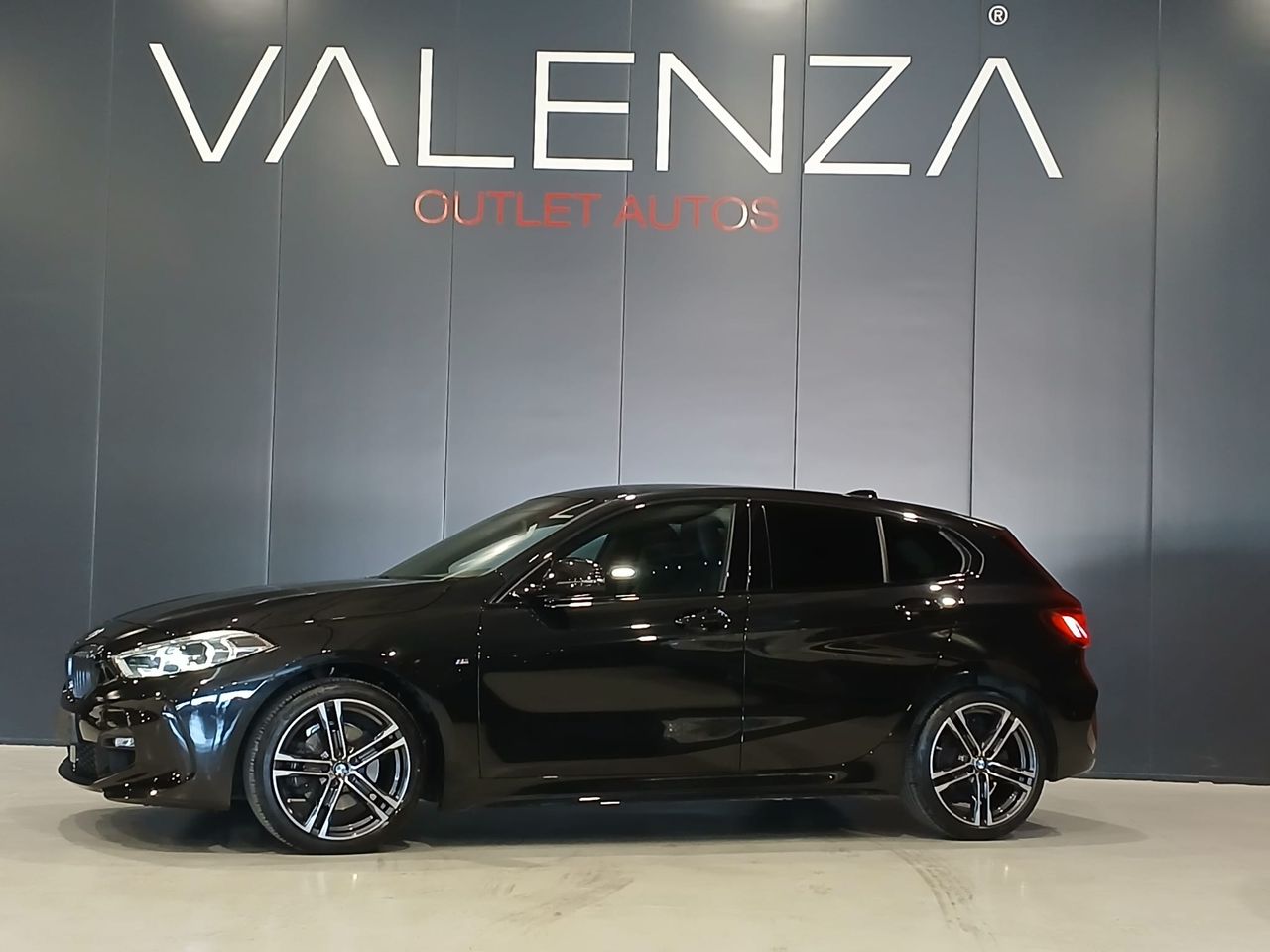 bmw serie 1 2023 /