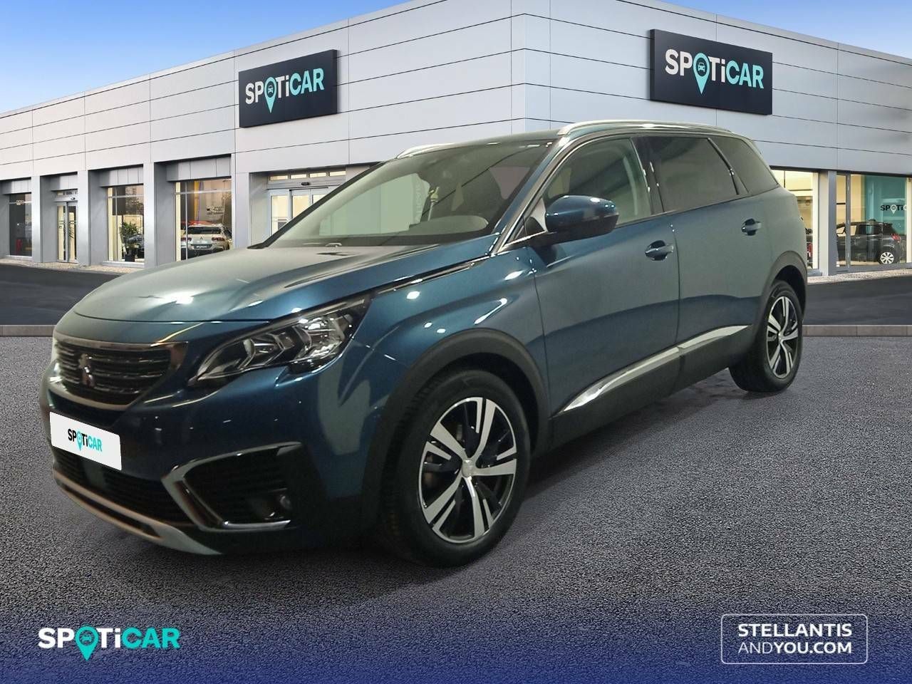 Hyundai i20 color verde  de segunda mano - peugeot 5008 2019 /