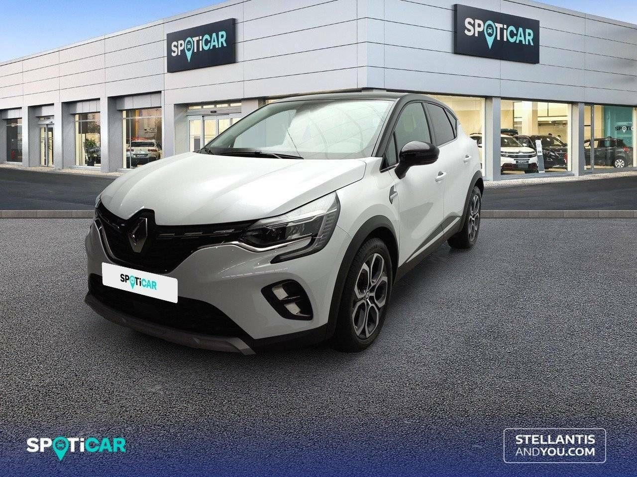 renault captur 2023 /