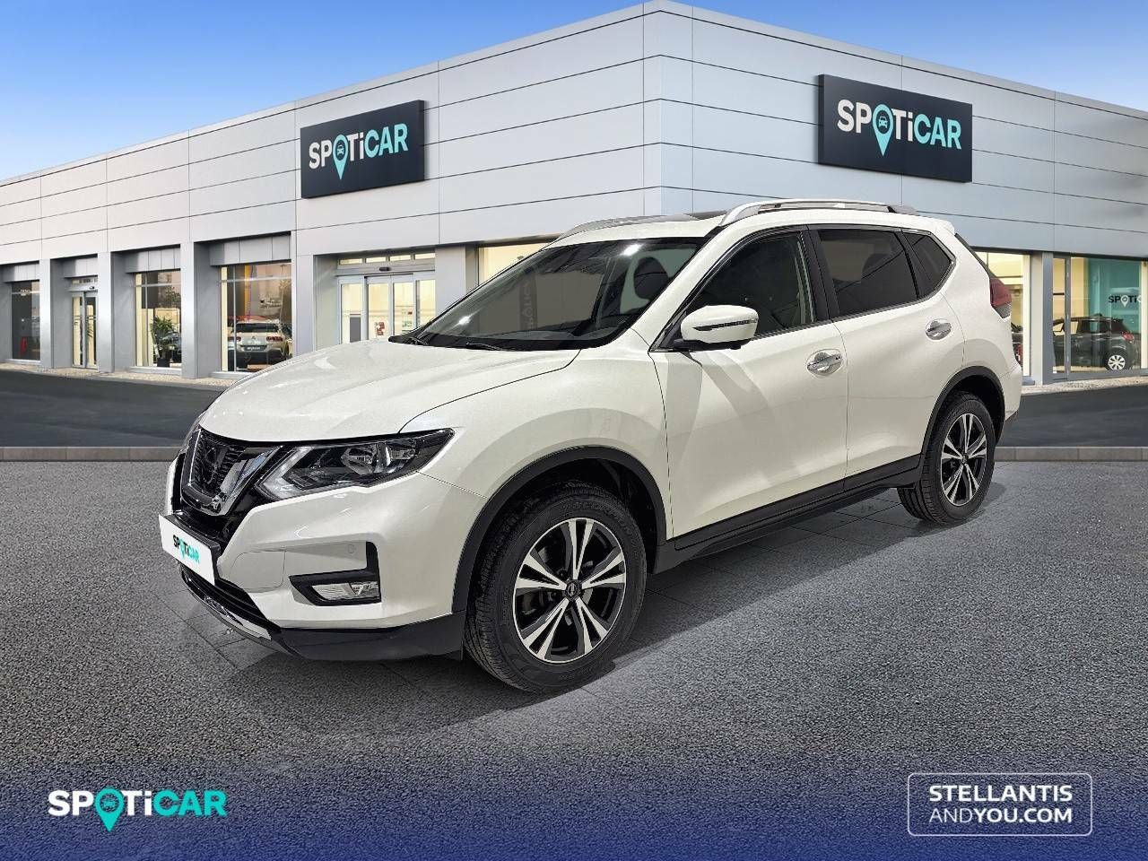 Coche blanco perlado  de segunda mano - nissan x-trail 2019 /