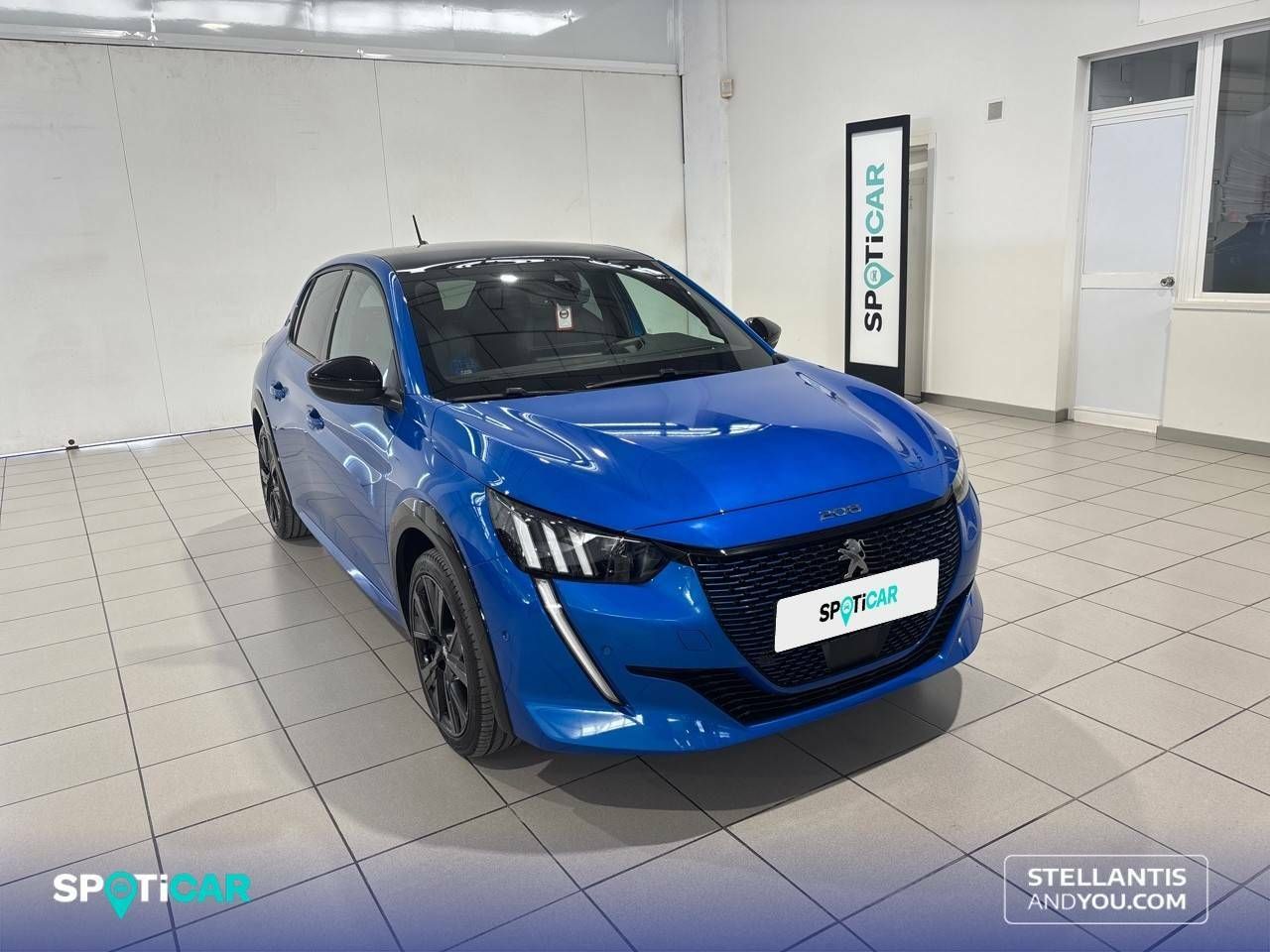 peugeot 208 2023 / foto grande (3)