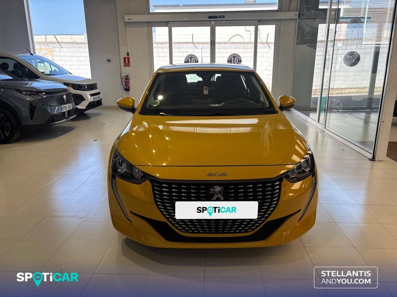 peugeot 208 2021 / foto grande (2)