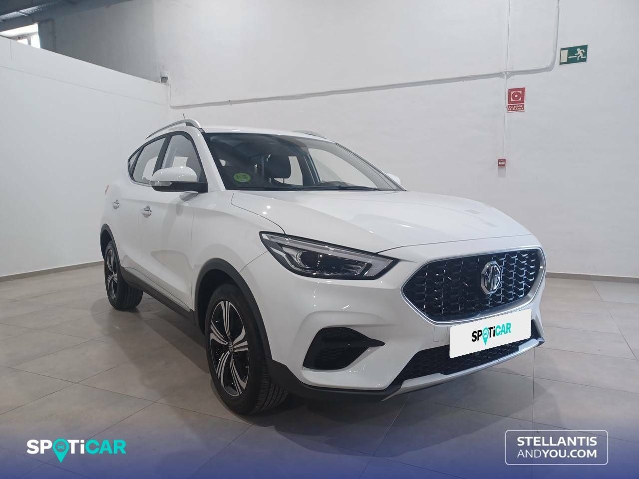 mg zs 2023 / foto grande (3)