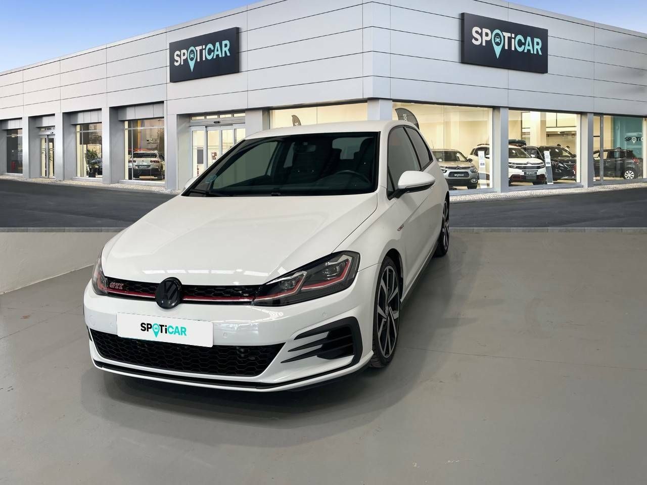 Volkswagen Golf ocasión segunda mano 2018 Gasolina por 29.990€ en Almería