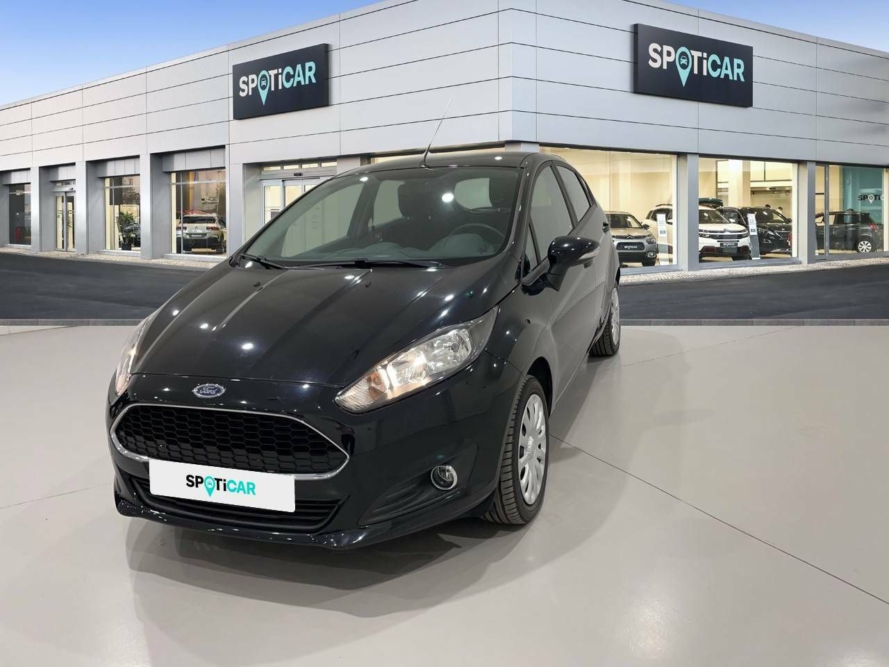 Ford Fiesta ocasión segunda mano 2017 Gasolina por 12.490€ en Almería