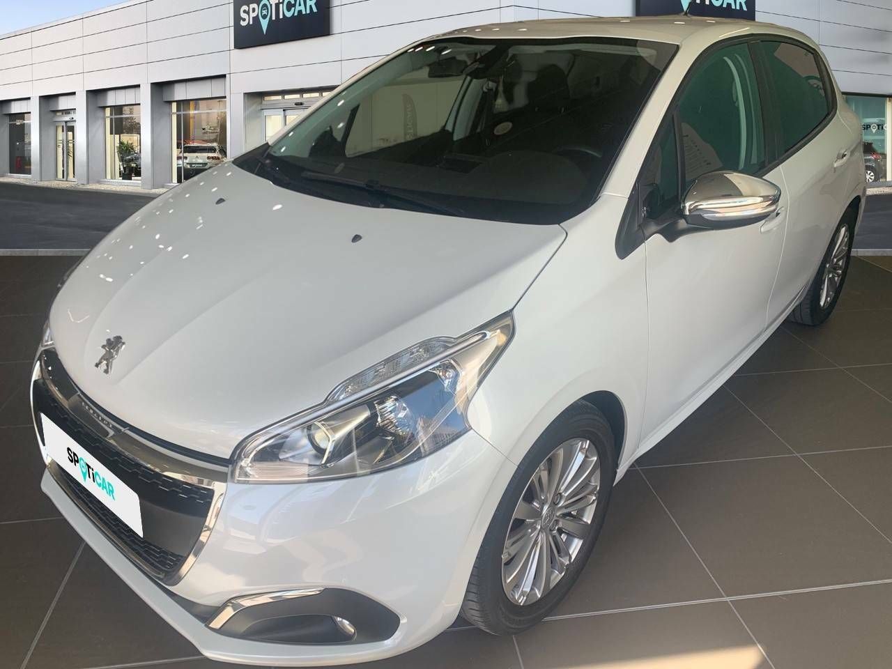 Peugeot 208 ocasión segunda mano 2019 Diésel por 13.500€ en Málaga