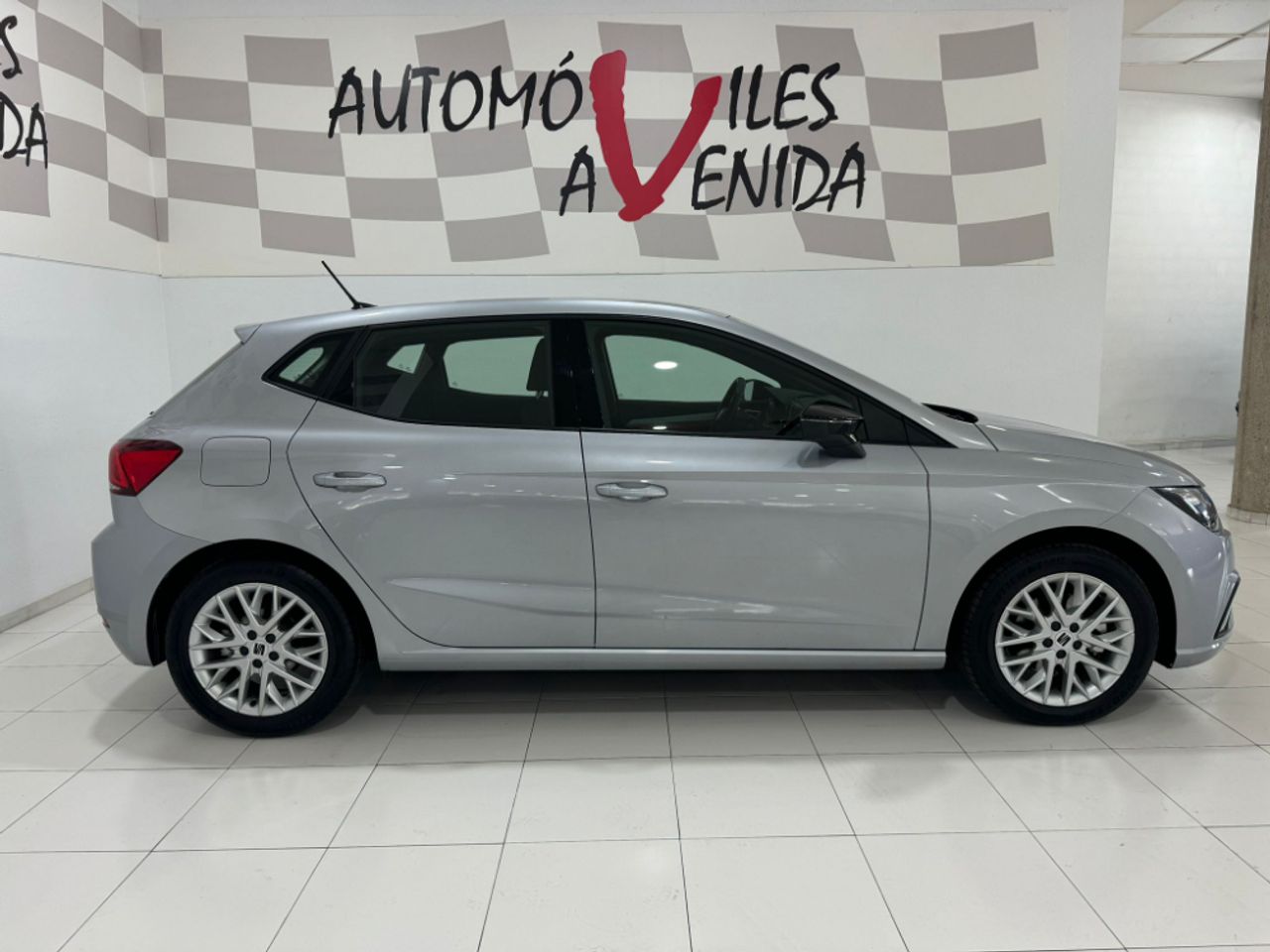 seat ibiza 2023 / foto grande (2)