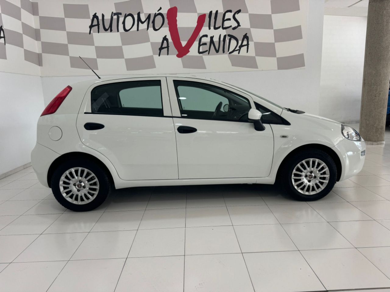 fiat punto 2017 / foto grande (2)