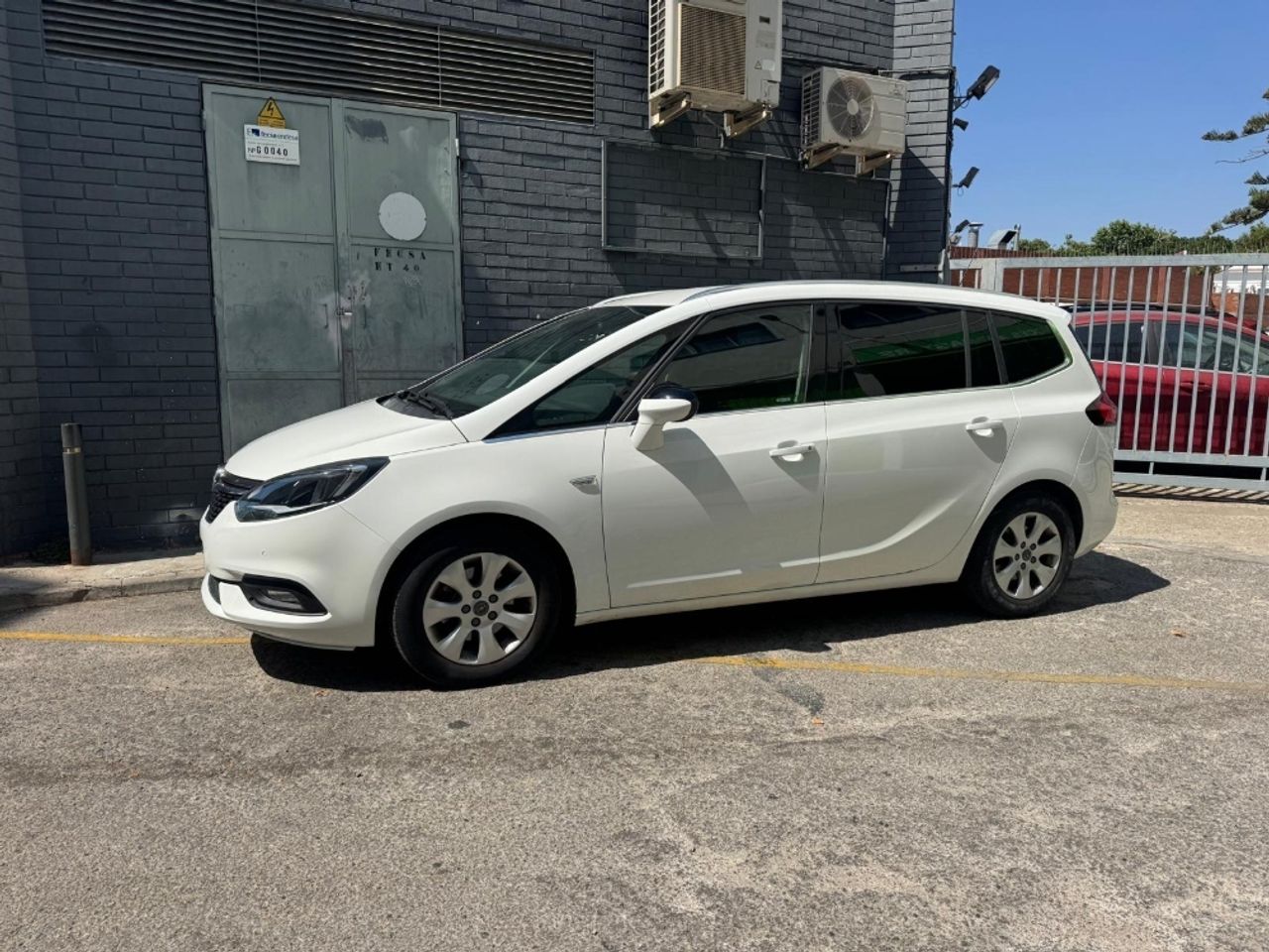 Foto opel zafira 2018 /