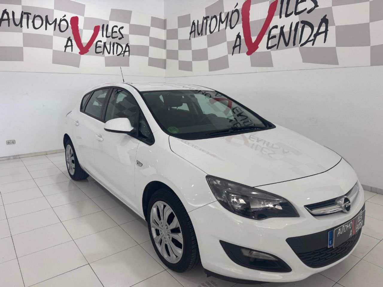 opel astra 2015 /