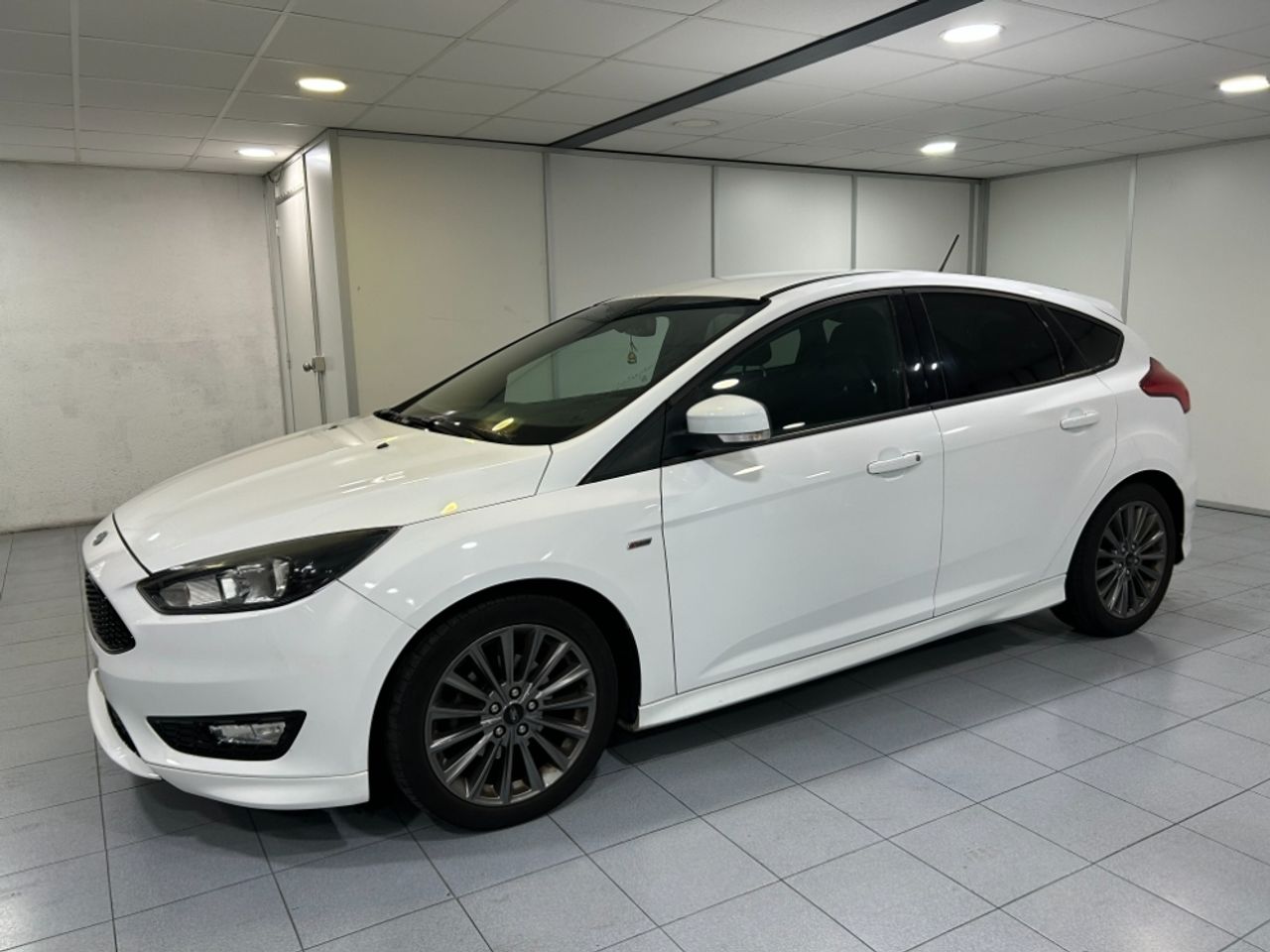 ford focus 2018 /