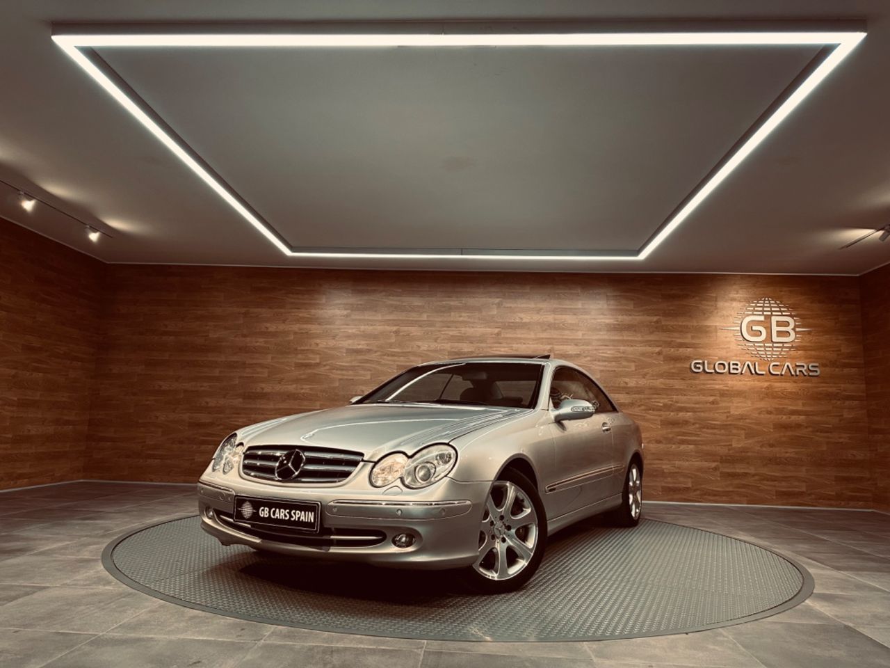 Foto mercedes clase clk 2004 /