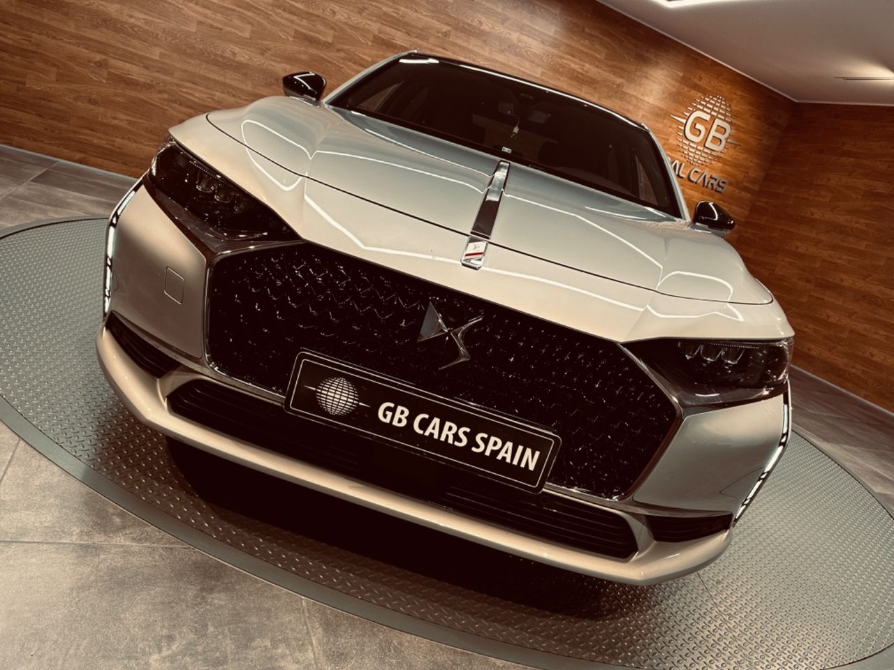 ds automobiles ds 9 2021 / foto grande (3)