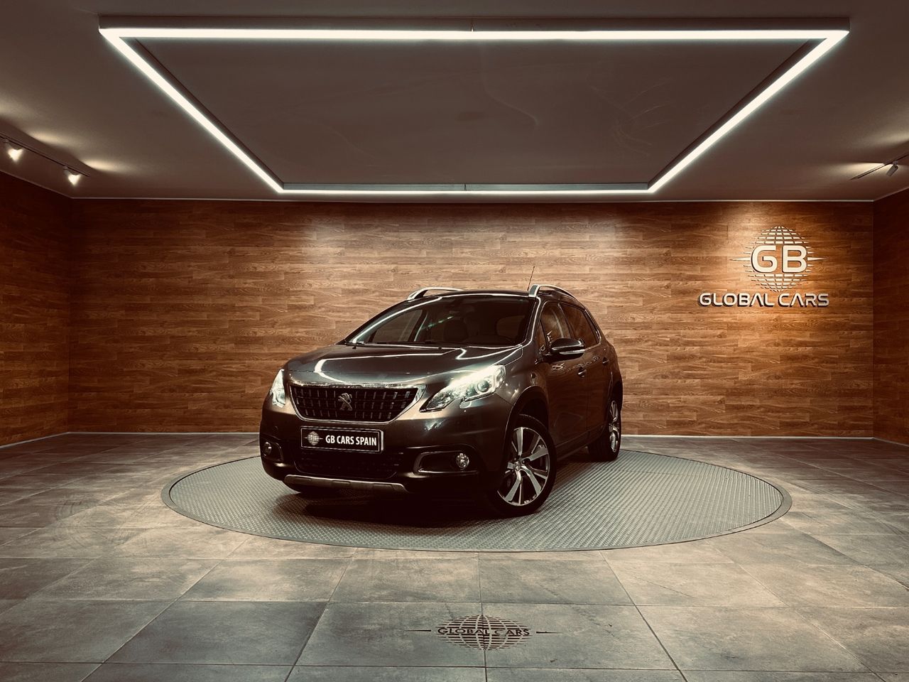 peugeot 2008 2017 /