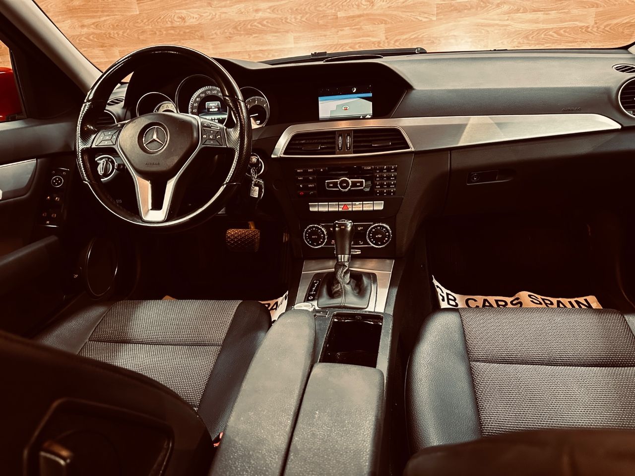 mercedes clase c 2012 / foto grande (2)