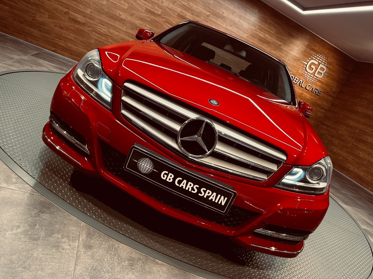 mercedes clase c 2012 / foto grande (3)