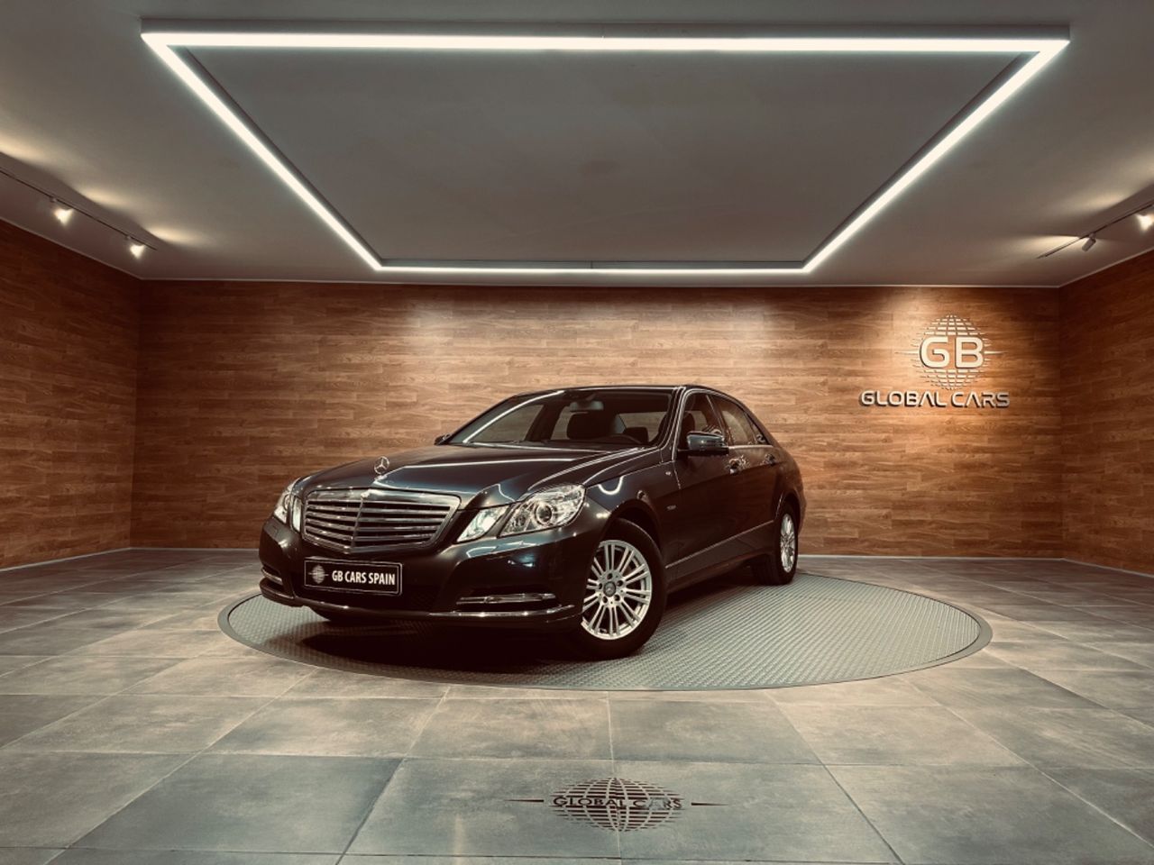 mercedes clase e 2010 / foto grande (1)