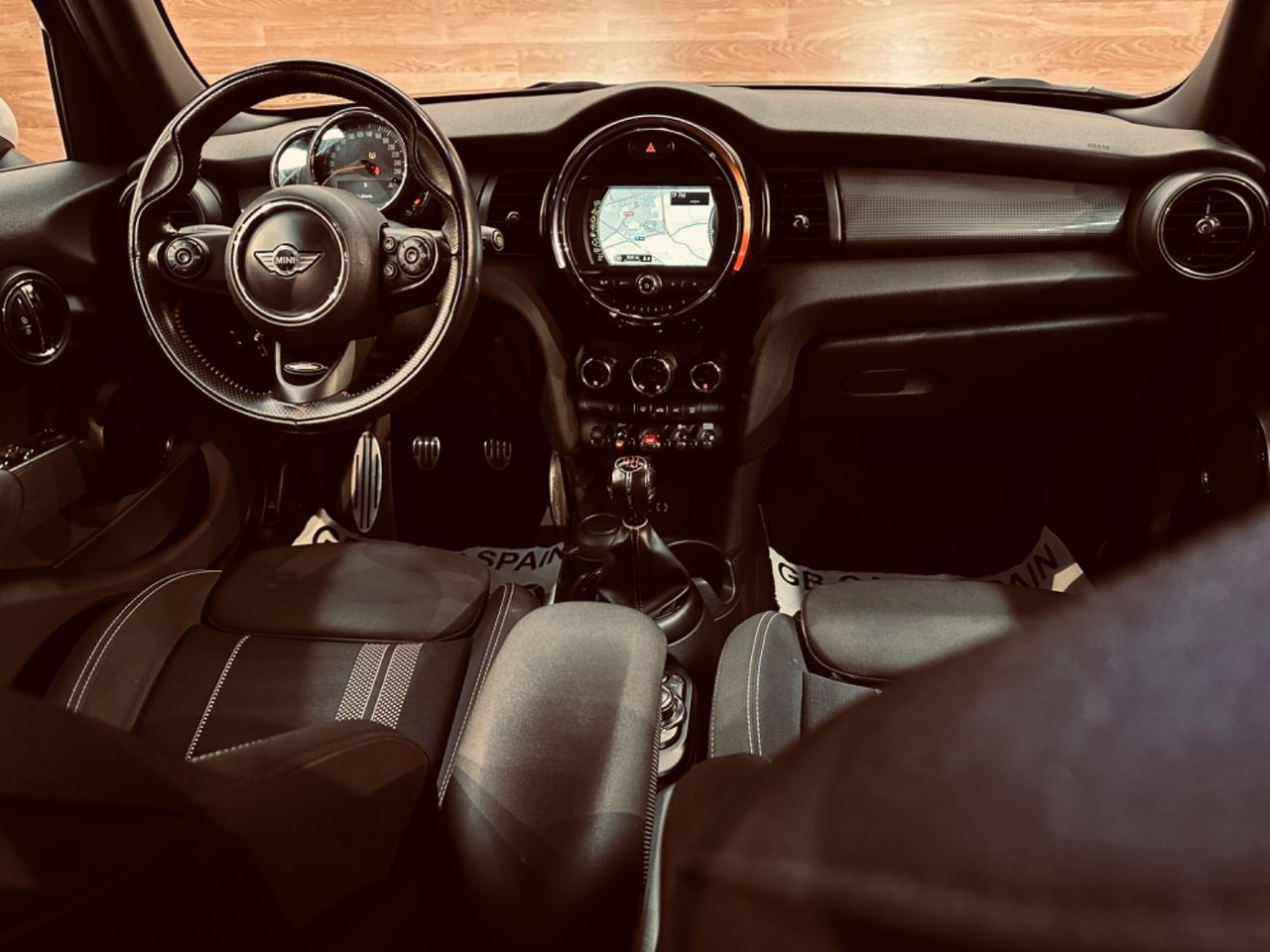 mini 5 puertas 2018 / foto grande (2)