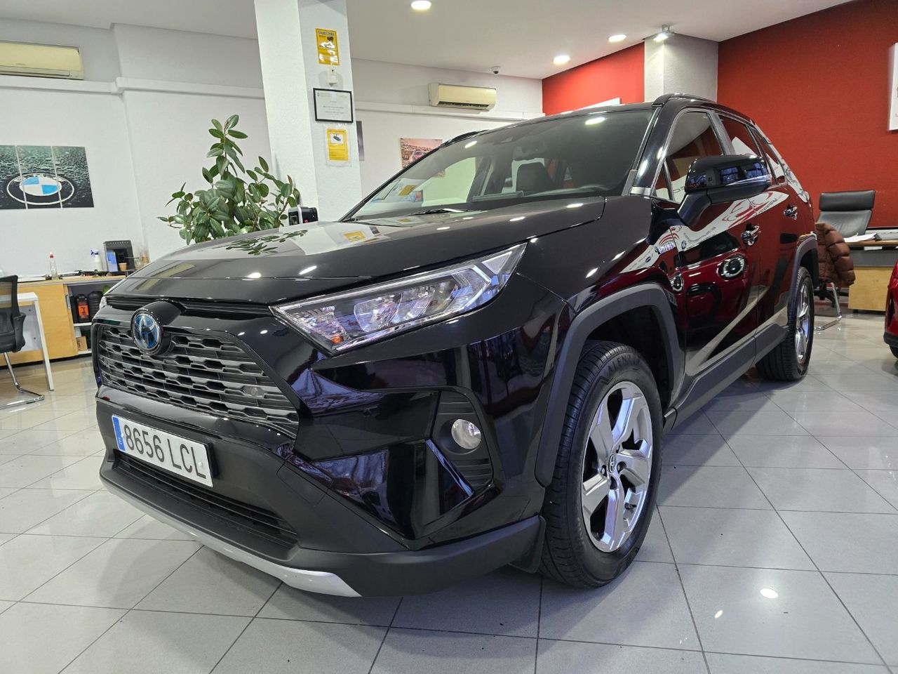 Sin pagar  de segunda mano - toyota rav4 2019 /