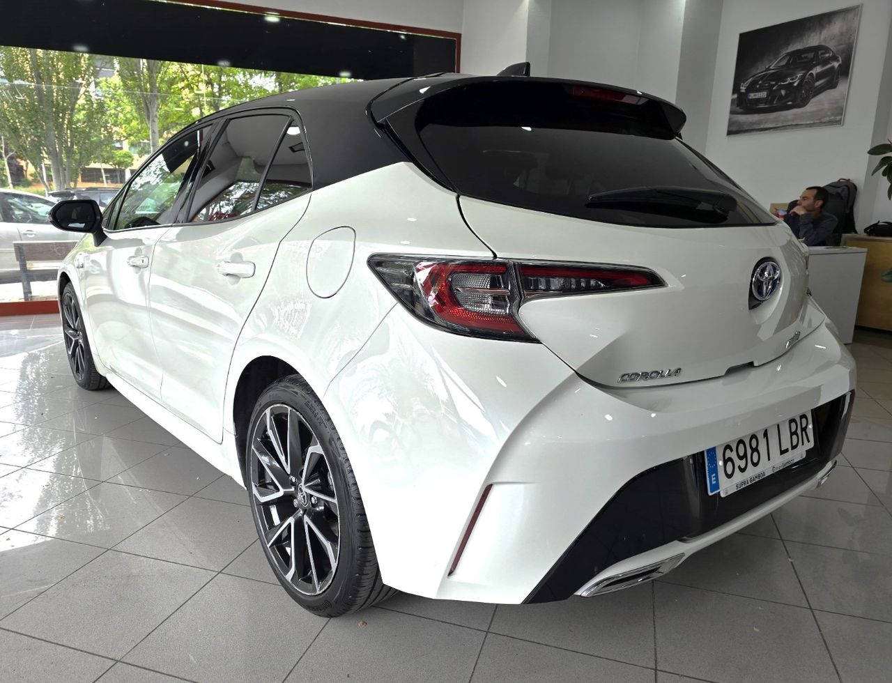 toyota corolla 2019 / foto grande (3)