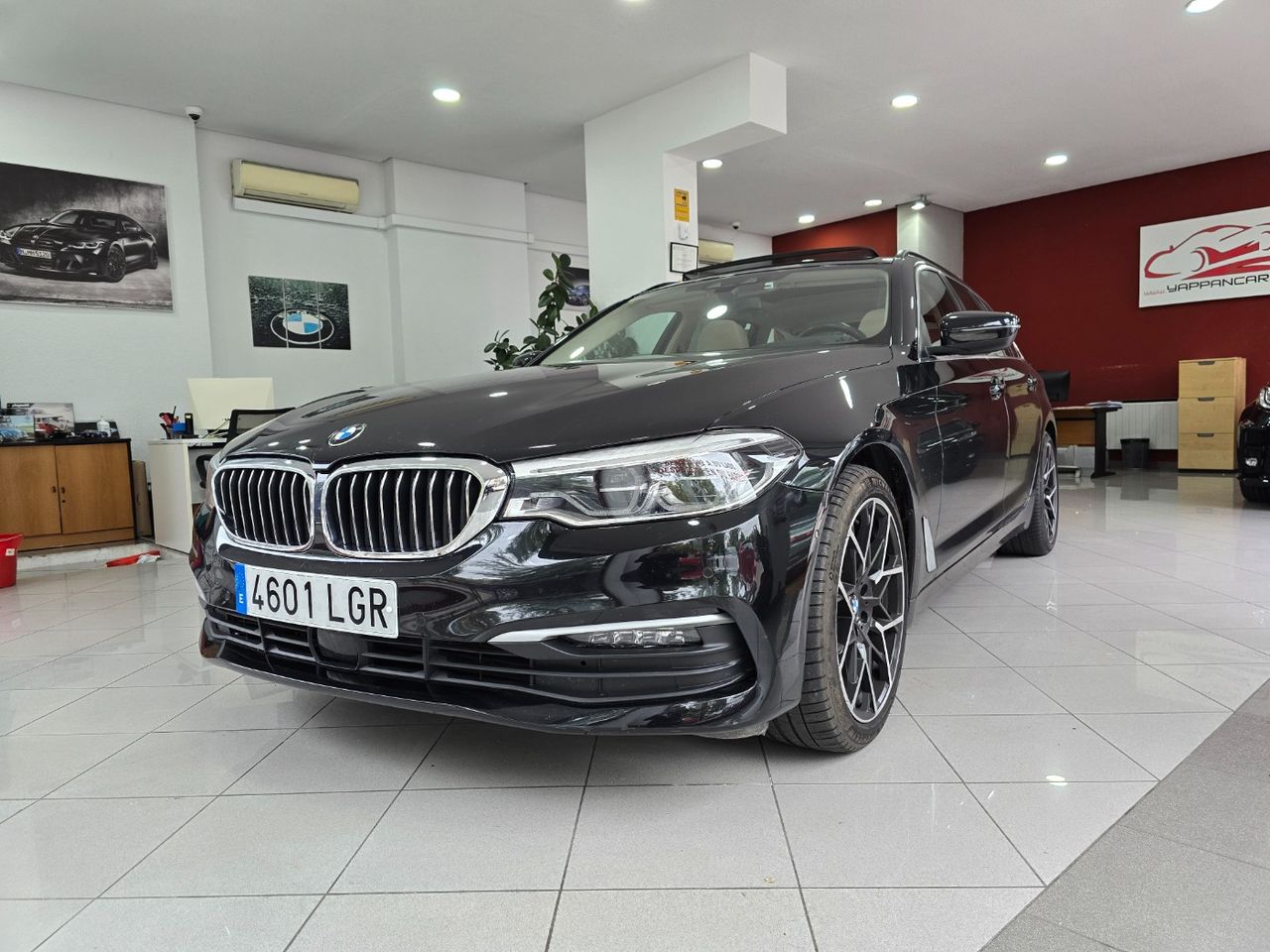 Cargador para telefonos tipo c  de segunda mano - bmw serie 5 2020 /