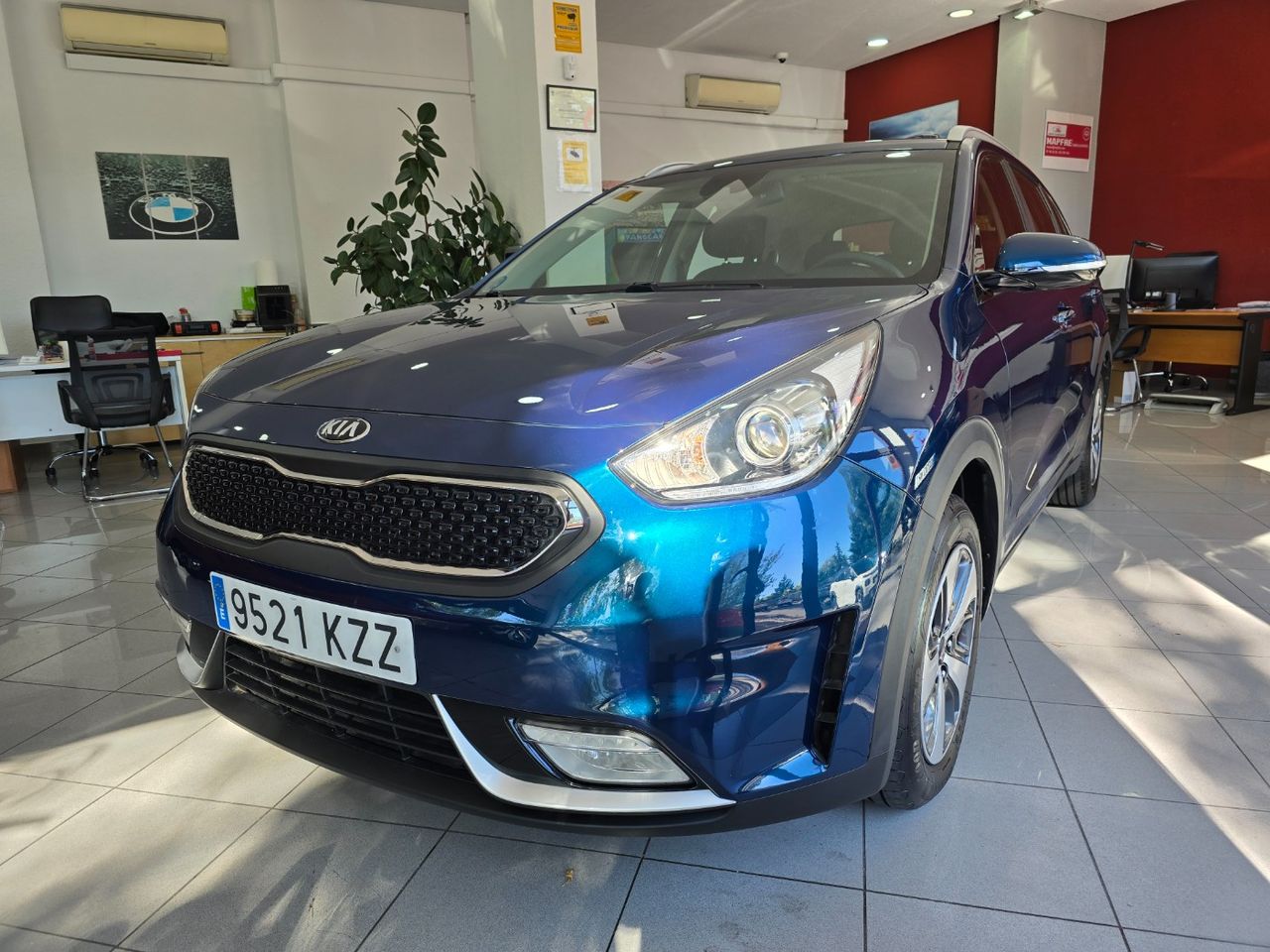 110 metros  de segunda mano - kia niro 2019 /