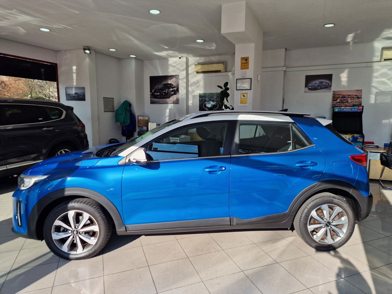 kia stonic 2021 / foto grande (3)