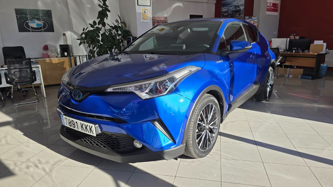 110 metros  de segunda mano - toyota c-hr 2018 /