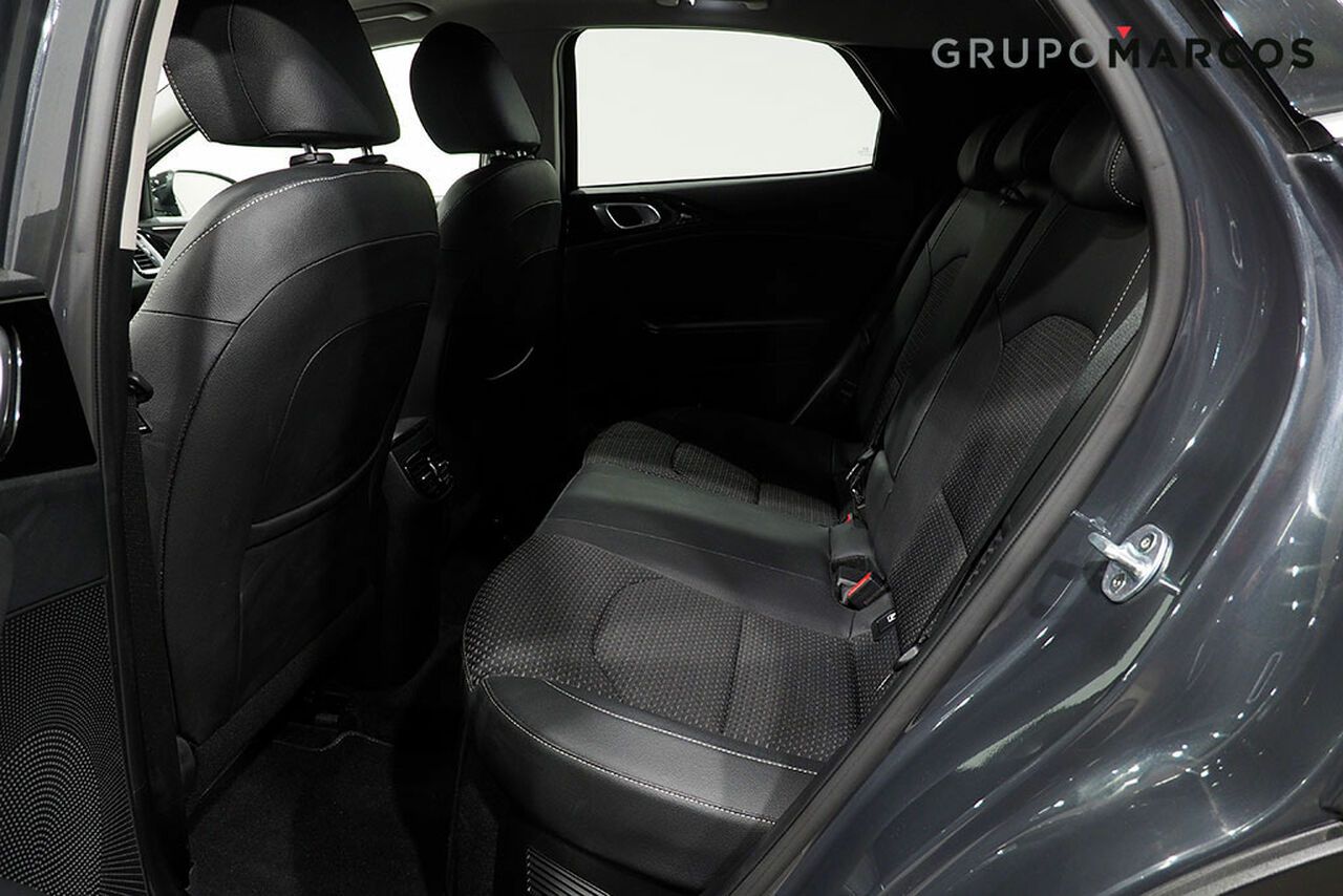 Kia XCeed 1.6 GDI PHEV EMOTION 5P - foto 8