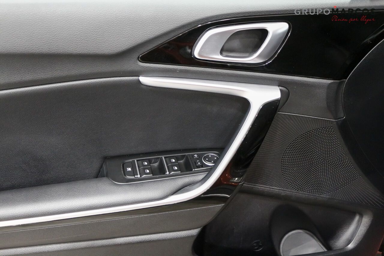Kia XCeed 1.6 GDI PHEV EMOTION 5P - foto 9