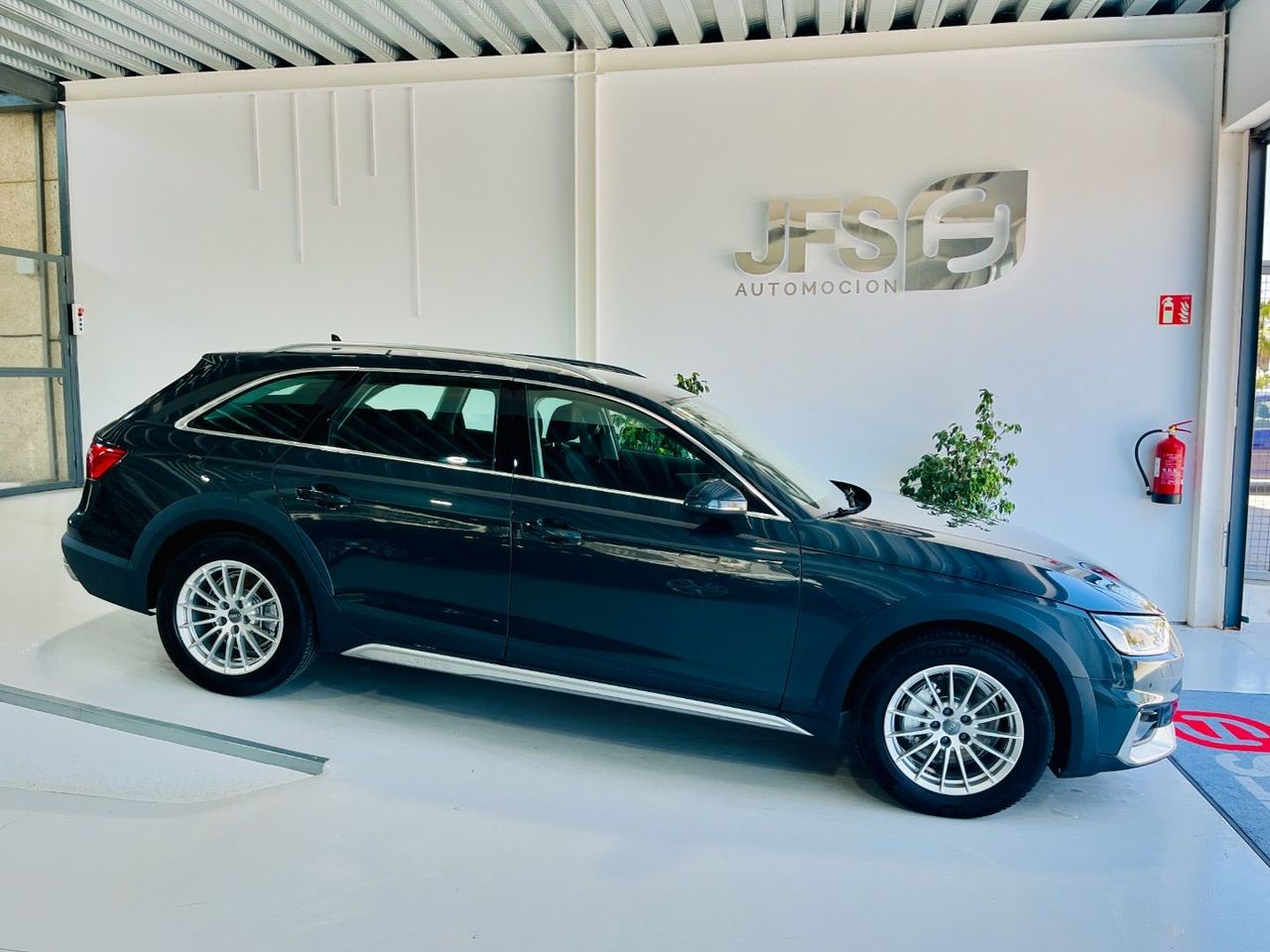audi a4 allroad quattro 2020 / foto grande (3)